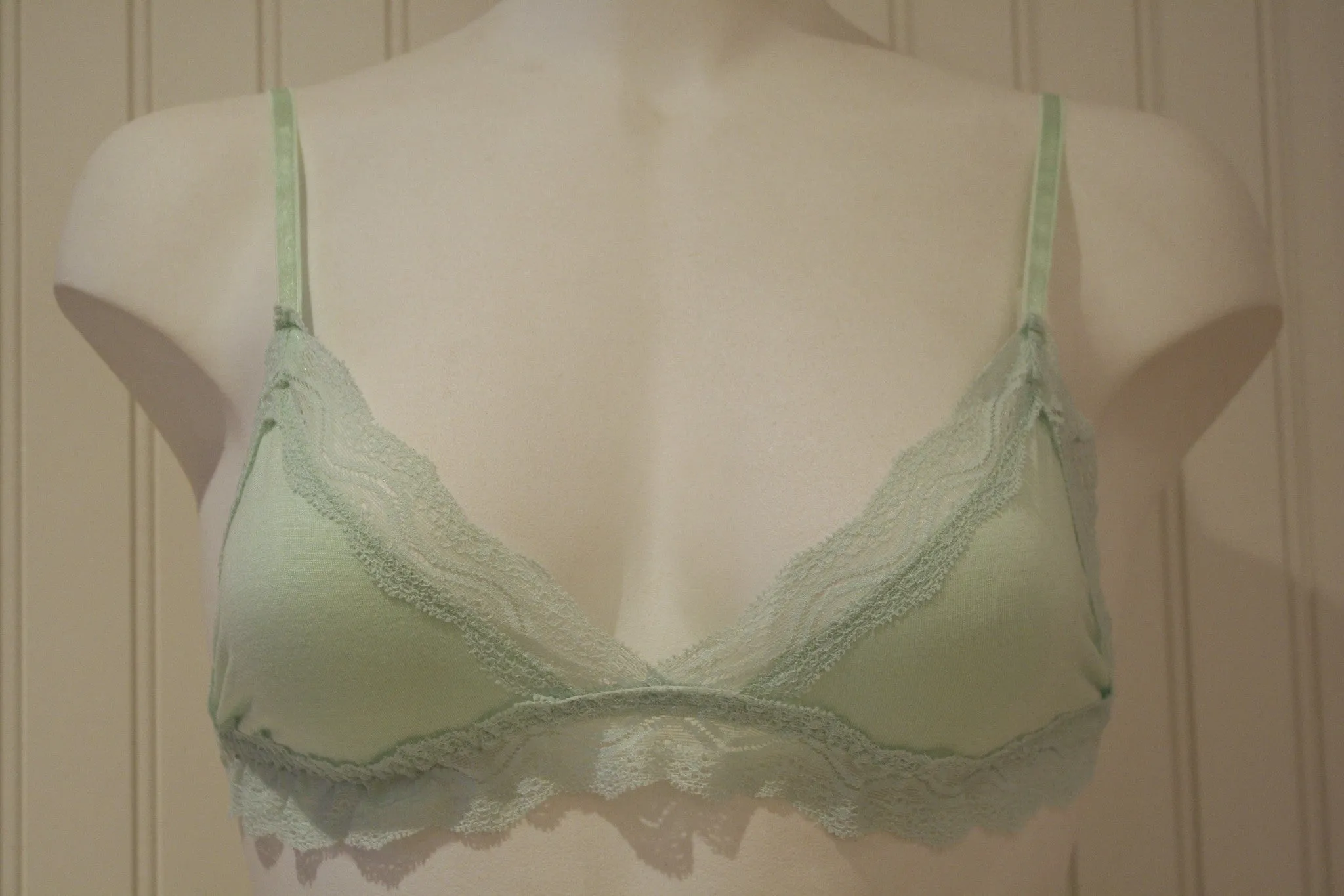 Mindy Bralet | Pistachio