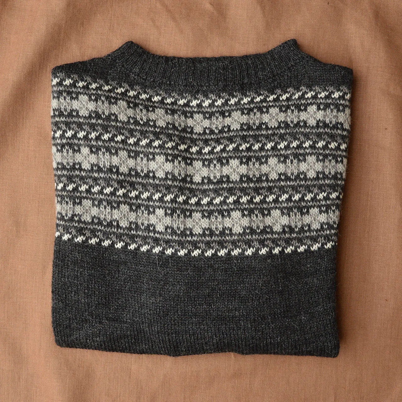 Women's Fairisle Vintage Yoke Sweater - 100% Baby Alpaca - Monochrome (S-L)