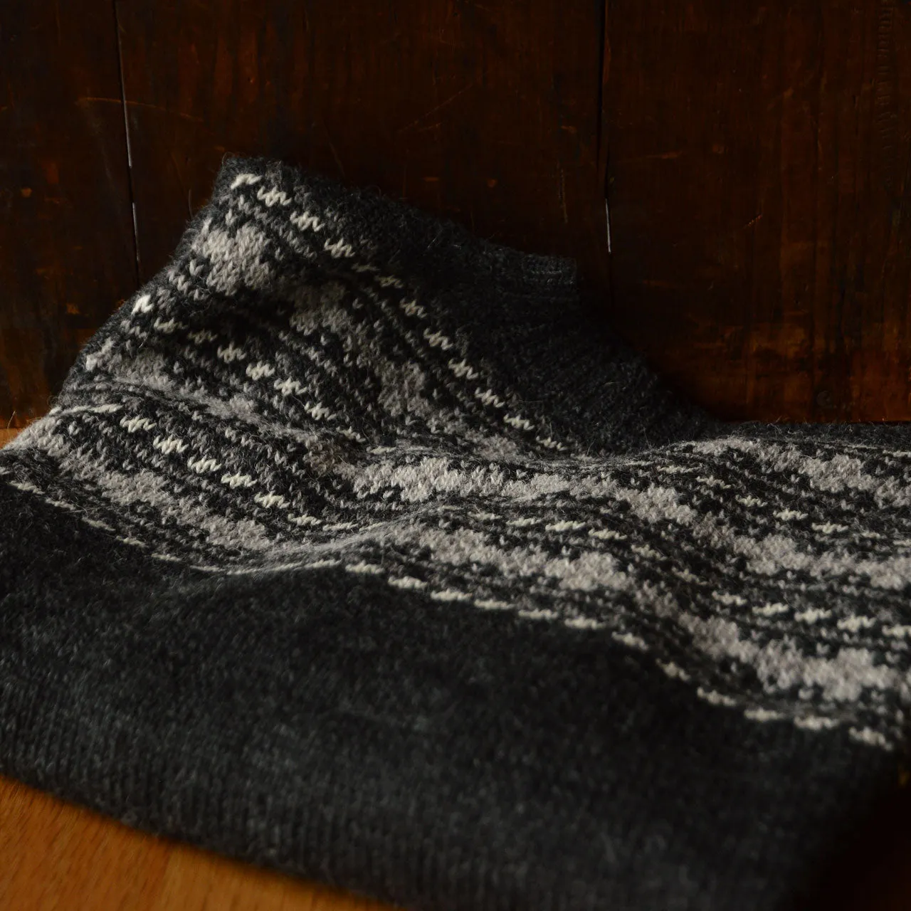 Women's Fairisle Vintage Yoke Sweater - 100% Baby Alpaca - Monochrome (S-L)